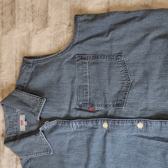 Levi's Denim Shirt - Picture 3 of 9
